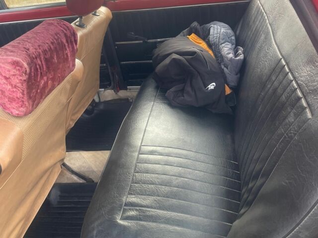 Червоний ВАЗ 2101, об'ємом двигуна 1 л та пробігом 3 тис. км за 408 $, фото 4 на Automoto.ua