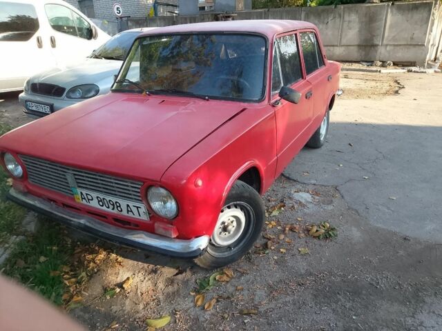Красный ВАЗ 2101, объемом двигателя 10 л и пробегом 999 тыс. км за 357 $, фото 5 на Automoto.ua