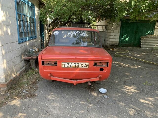 Красный ВАЗ 2101, объемом двигателя 1.6 л и пробегом 3 тыс. км за 364 $, фото 2 на Automoto.ua