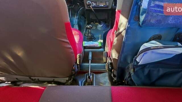 Красный ВАЗ 2101, объемом двигателя 1.6 л и пробегом 180 тыс. км за 2400 $, фото 2 на Automoto.ua