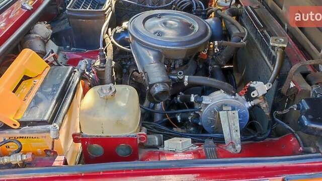 Красный ВАЗ 2101, объемом двигателя 1.6 л и пробегом 180 тыс. км за 2400 $, фото 1 на Automoto.ua