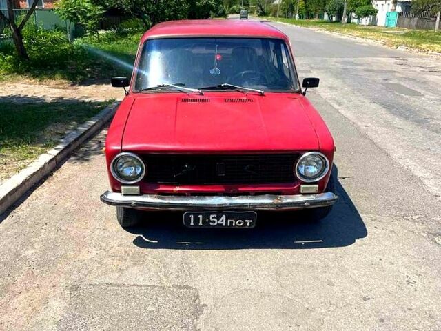 Красный ВАЗ 2101, объемом двигателя 1.5 л и пробегом 0 тыс. км за 320 $, фото 2 на Automoto.ua