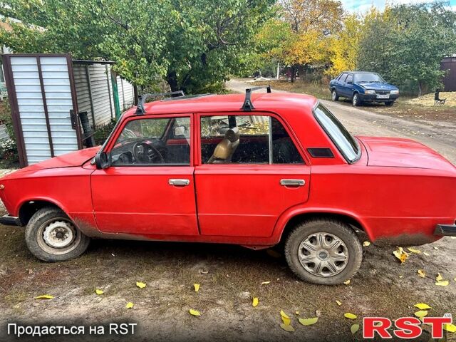 ВАЗ 2101 1996 у Чугуеве на Automoto.ua Червоний ВАЗ 2101, об'ємом двигуна 1.3 л та пробігом 0 тис. км за 550 $, фото 1 на Automoto.ua