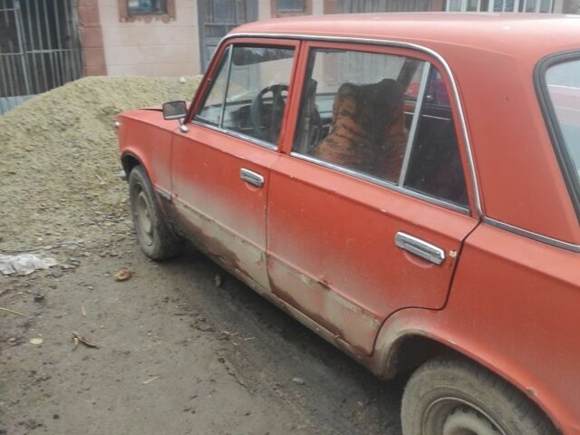 Красный ВАЗ 2101, объемом двигателя 0 л и пробегом 1 тыс. км за 354 $, фото 3 на Automoto.ua