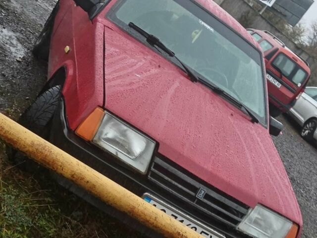 Красный ВАЗ 2101, объемом двигателя 1.6 л и пробегом 200 тыс. км за 750 $, фото 2 на Automoto.ua