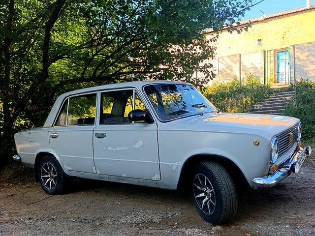 ВАЗ 2101, объемом двигателя 1.2 л и пробегом 0 тыс. км за 1080 $, фото 2 на Automoto.ua