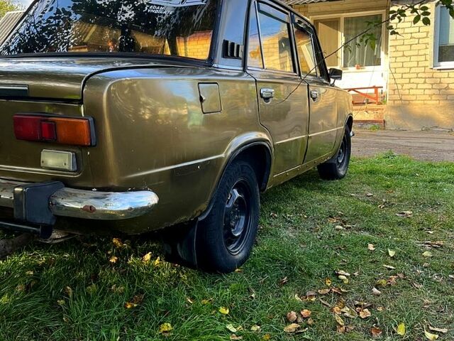 ВАЗ 2101, объемом двигателя 1.5 л и пробегом 0 тыс. км за 300 $, фото 3 на Automoto.ua