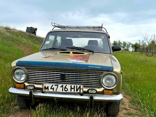 ВАЗ 2101, объемом двигателя 1.2 л и пробегом 300 тыс. км за 400 $, фото 1 на Automoto.ua