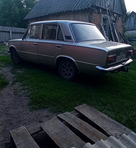 ВАЗ 2101, объемом двигателя 1.3 л и пробегом 258 тыс. км за 600 $, фото 2 на Automoto.ua