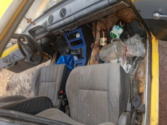 Желтый ВАЗ 2101, объемом двигателя 1 л и пробегом 400 тыс. км за 310 $, фото 2 на Automoto.ua