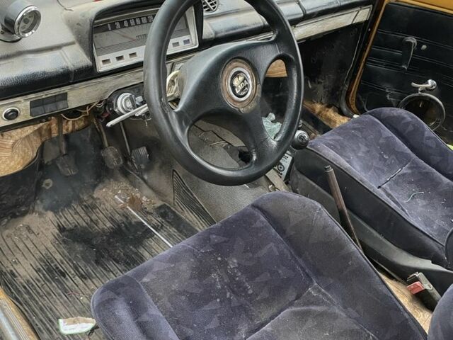 Жовтий ВАЗ 2101, об'ємом двигуна 0 л та пробігом 3 тис. км за 286 $, фото 3 на Automoto.ua