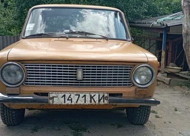 Желтый ВАЗ 2101, объемом двигателя 0 л и пробегом 8 тыс. км за 1600 $, фото 2 на Automoto.ua