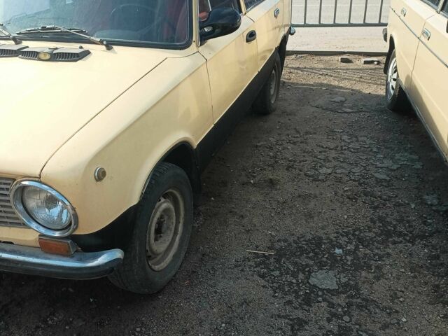 Желтый ВАЗ 2101, объемом двигателя 0 л и пробегом 1 тыс. км за 632 $, фото 1 на Automoto.ua