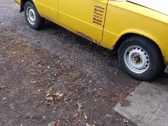 Желтый ВАЗ 2101, объемом двигателя 1 л и пробегом 1 тыс. км за 345 $, фото 6 на Automoto.ua