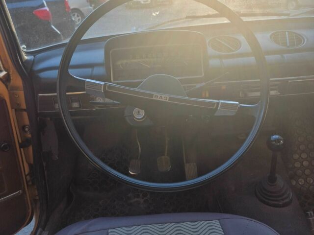 Жовтий ВАЗ 2101, об'ємом двигуна 0 л та пробігом 120 тис. км за 991 $, фото 3 на Automoto.ua