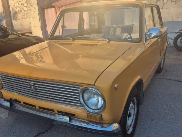 Жовтий ВАЗ 2101, об'ємом двигуна 0 л та пробігом 120 тис. км за 991 $, фото 1 на Automoto.ua