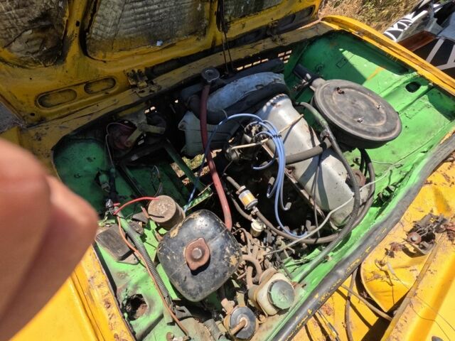 Желтый ВАЗ 2101, объемом двигателя 0 л и пробегом 358 тыс. км за 249 $, фото 2 на Automoto.ua