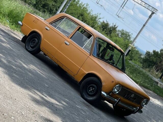 Желтый ВАЗ 2101, объемом двигателя 0 л и пробегом 100 тыс. км за 15000 $, фото 1 на Automoto.ua