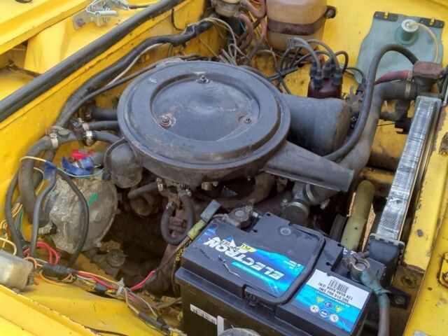 Желтый ВАЗ 2101, объемом двигателя 1 л и пробегом 100 тыс. км за 391 $, фото 3 на Automoto.ua