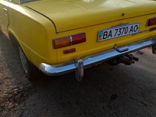 Желтый ВАЗ 2101, объемом двигателя 1 л и пробегом 100 тыс. км за 391 $, фото 4 на Automoto.ua