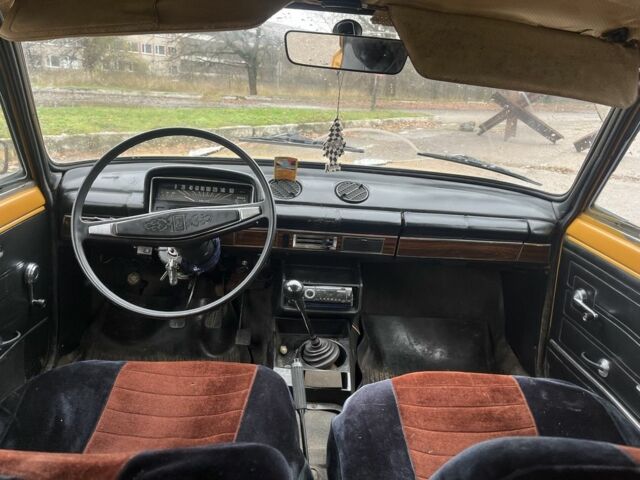 Желтый ВАЗ 2101, объемом двигателя 1.3 л и пробегом 666 тыс. км за 643 $, фото 5 на Automoto.ua