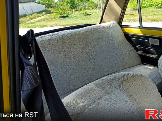 Жовтий ВАЗ 2101, об'ємом двигуна 1.3 л та пробігом 127 тис. км за 1300 $, фото 6 на Automoto.ua