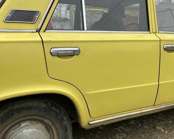Желтый ВАЗ 2101, объемом двигателя 1.29 л и пробегом 29 тыс. км за 1000 $, фото 1 на Automoto.ua