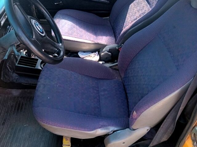 Желтый ВАЗ 2101, объемом двигателя 11 л и пробегом 0 тыс. км за 500 $, фото 4 на Automoto.ua