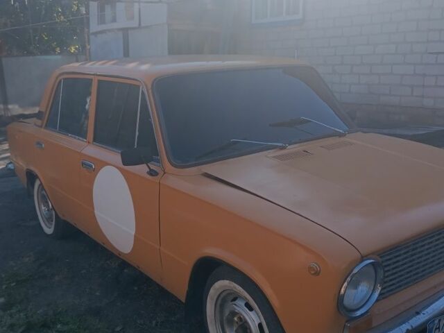 Жовтий ВАЗ 2101, об'ємом двигуна 1.3 л та пробігом 444 тис. км за 550 $, фото 2 на Automoto.ua