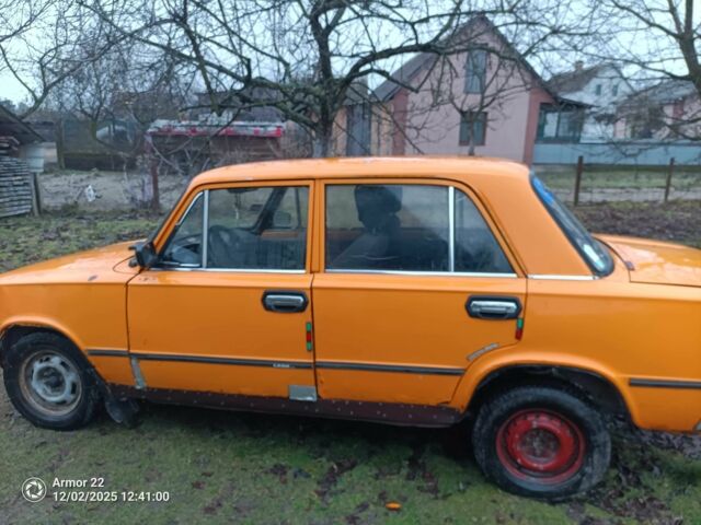 Жовтий ВАЗ 2101, об'ємом двигуна 0 л та пробігом 3 тис. км за 237 $, фото 4 на Automoto.ua