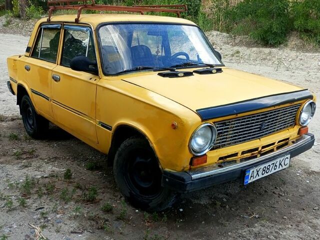Жовтий ВАЗ 2101, об'ємом двигуна 1.3 л та пробігом 200 тис. км за 570 $, фото 3 на Automoto.ua