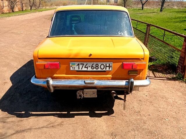 Желтый ВАЗ 2101, объемом двигателя 11 л и пробегом 0 тыс. км за 500 $, фото 3 на Automoto.ua