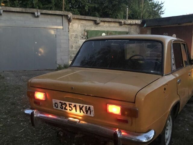 Желтый ВАЗ 2101, объемом двигателя 1.2 л и пробегом 100 тыс. км за 322 $, фото 7 на Automoto.ua