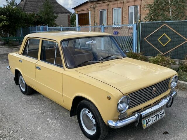 Желтый ВАЗ 2101, объемом двигателя 1.3 л и пробегом 37 тыс. км за 650 $, фото 1 на Automoto.ua