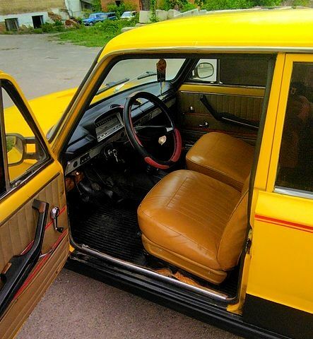 Желтый ВАЗ 2101, объемом двигателя 12 л и пробегом 0 тыс. км за 380 $, фото 9 на Automoto.ua