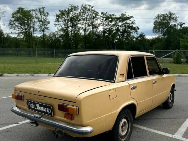 Желтый ВАЗ 2101, объемом двигателя 0 л и пробегом 200 тыс. км за 700 $, фото 2 на Automoto.ua