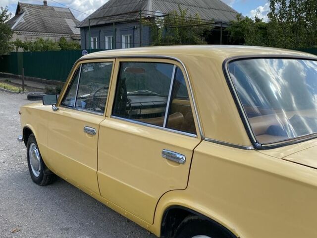 Желтый ВАЗ 2101, объемом двигателя 1.3 л и пробегом 37 тыс. км за 650 $, фото 7 на Automoto.ua