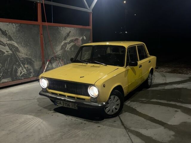 Желтый ВАЗ 2101, объемом двигателя 1.3 л и пробегом 300 тыс. км за 401 $, фото 4 на Automoto.ua