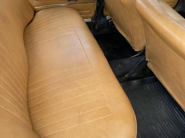 Желтый ВАЗ 2101, объемом двигателя 1.3 л и пробегом 37 тыс. км за 650 $, фото 12 на Automoto.ua