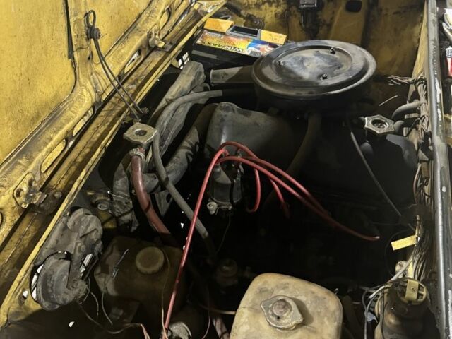 Желтый ВАЗ 2101, объемом двигателя 1.3 л и пробегом 300 тыс. км за 401 $, фото 6 на Automoto.ua