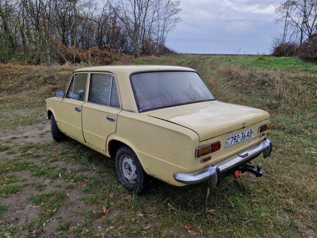 Желтый ВАЗ 2101, объемом двигателя 1.2 л и пробегом 83 тыс. км за 382 $, фото 3 на Automoto.ua