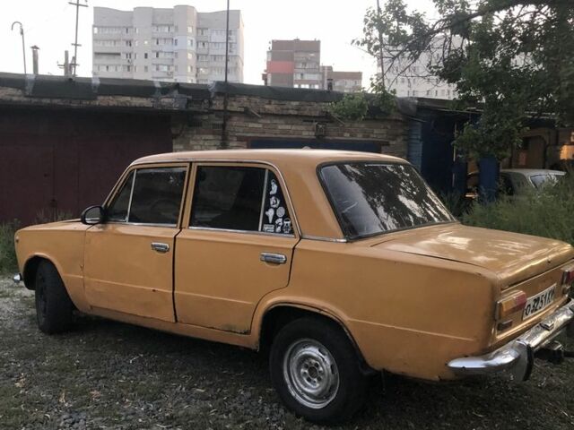 Желтый ВАЗ 2101, объемом двигателя 1.2 л и пробегом 100 тыс. км за 322 $, фото 2 на Automoto.ua