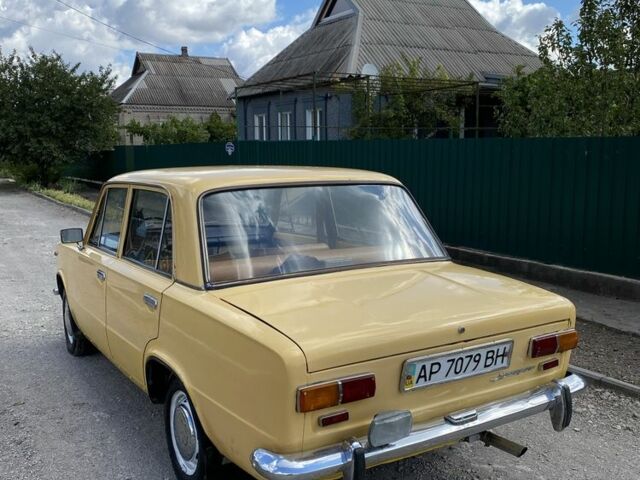 Желтый ВАЗ 2101, объемом двигателя 1.3 л и пробегом 37 тыс. км за 650 $, фото 2 на Automoto.ua