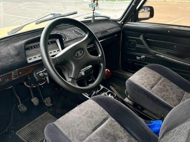 Желтый ВАЗ 2101, объемом двигателя 0 л и пробегом 200 тыс. км за 700 $, фото 5 на Automoto.ua