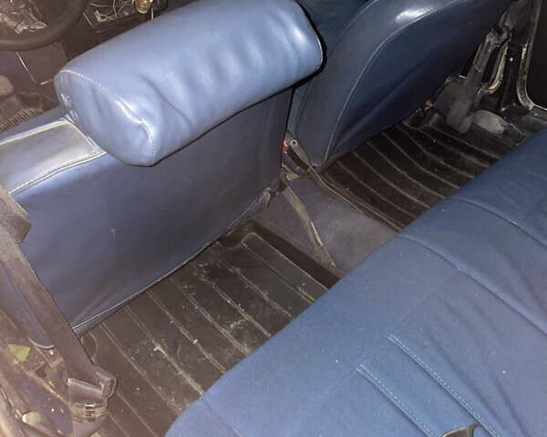 Жовтий ВАЗ 2101, об'ємом двигуна 1.3 л та пробігом 300 тис. км за 357 $, фото 3 на Automoto.ua