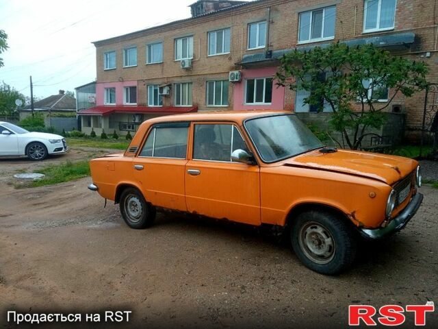 Желтый ВАЗ 2101, объемом двигателя 1.3 л и пробегом 40 тыс. км за 360 $, фото 3 на Automoto.ua