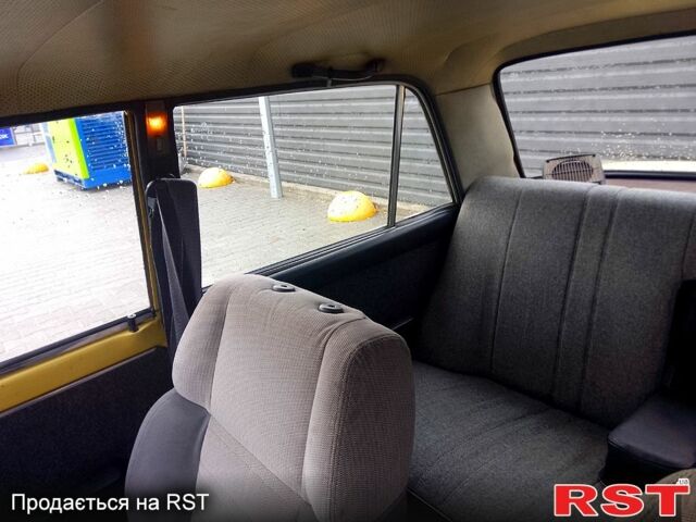 Жовтий ВАЗ 2101, об'ємом двигуна 1.3 л та пробігом 300 тис. км за 700 $, фото 4 на Automoto.ua