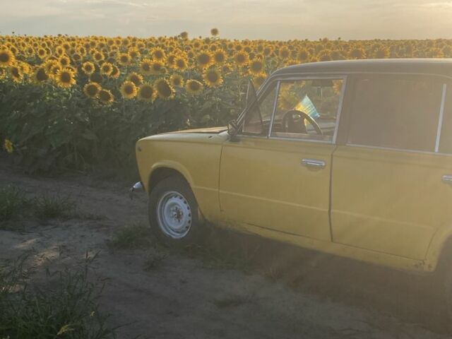 ВАЗ 2101 1977 в Чернигове на Automoto.ua Желтый ВАЗ 2101, объемом двигателя 1.1 л и пробегом 92 тыс. км за 478 $, фото 1 на Automoto.ua