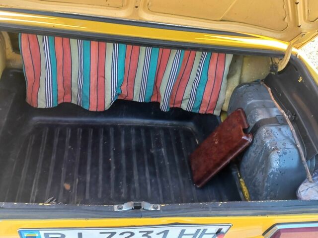 Жовтий ВАЗ 2101, об'ємом двигуна 1.2 л та пробігом 46 тис. км за 1600 $, фото 4 на Automoto.ua