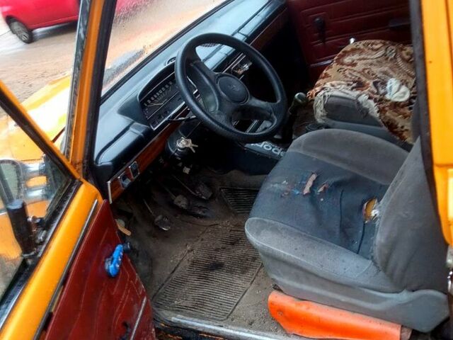Желтый ВАЗ 2101, объемом двигателя 1.3 л и пробегом 40 тыс. км за 360 $, фото 5 на Automoto.ua